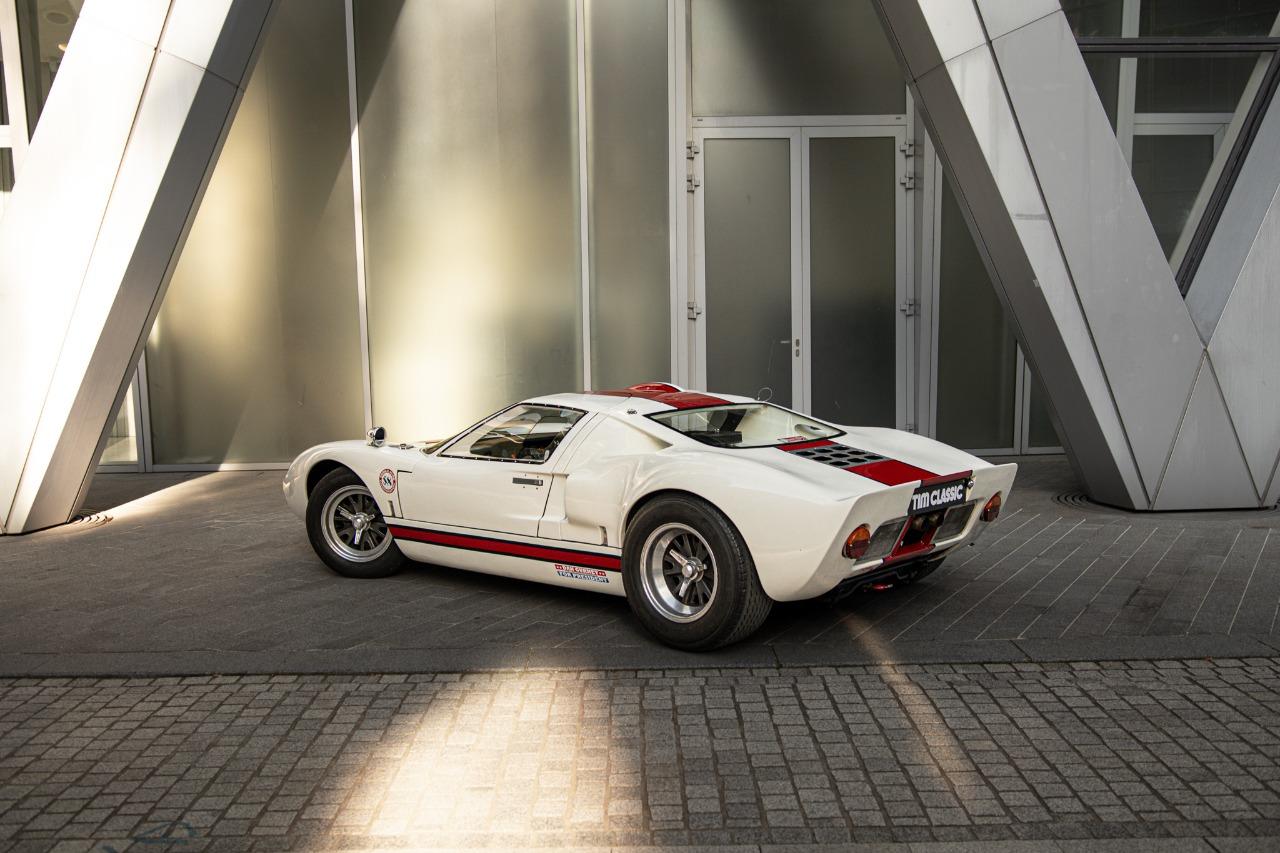 FORD GT40 GT Developement - 1975 LesAnciennes.com