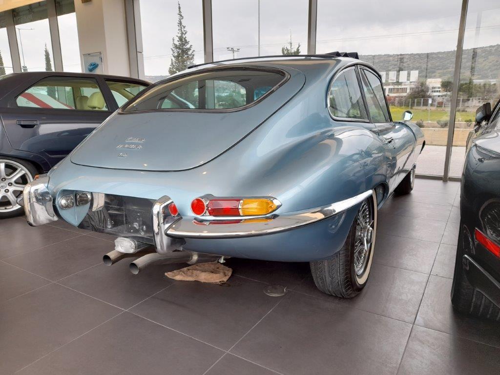JAGUAR E Type 4.2, Factory Sunroof - 1967 LesAnciennes.com