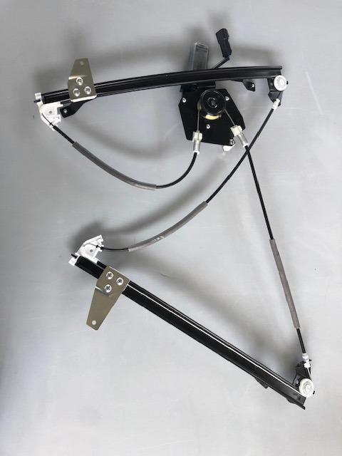 Lève-vitre avant gauche Maserati Quattroporte M139 LesAnciennes.com