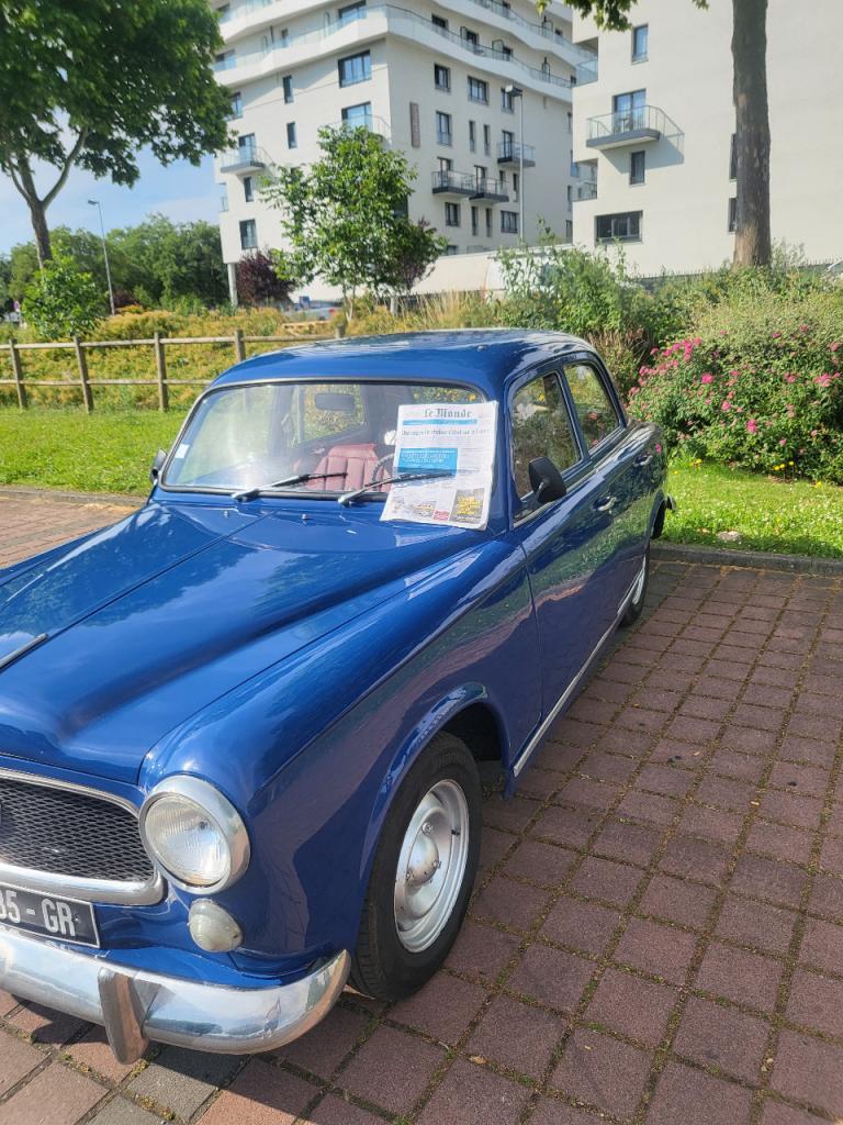 PEUGEOT 403 - 1964 LesAnciennes.com