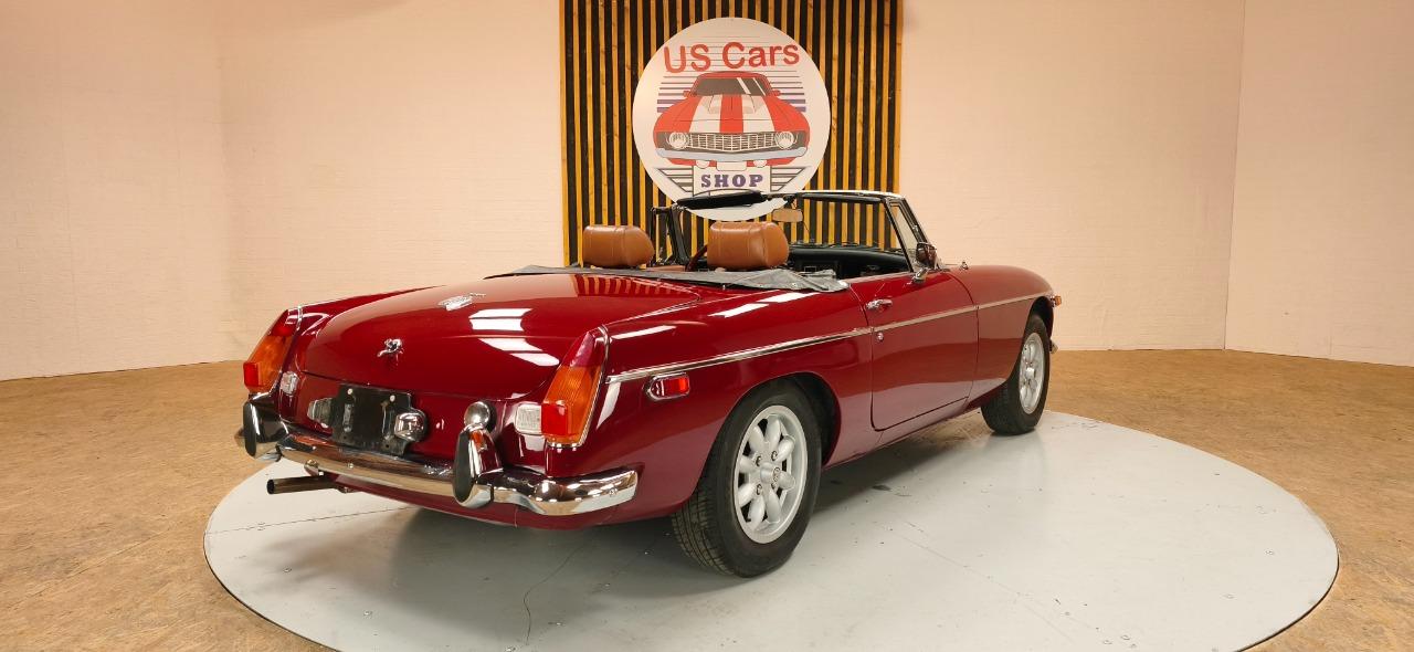 MG MGB Cabriolet - 1974 LesAnciennes.com
