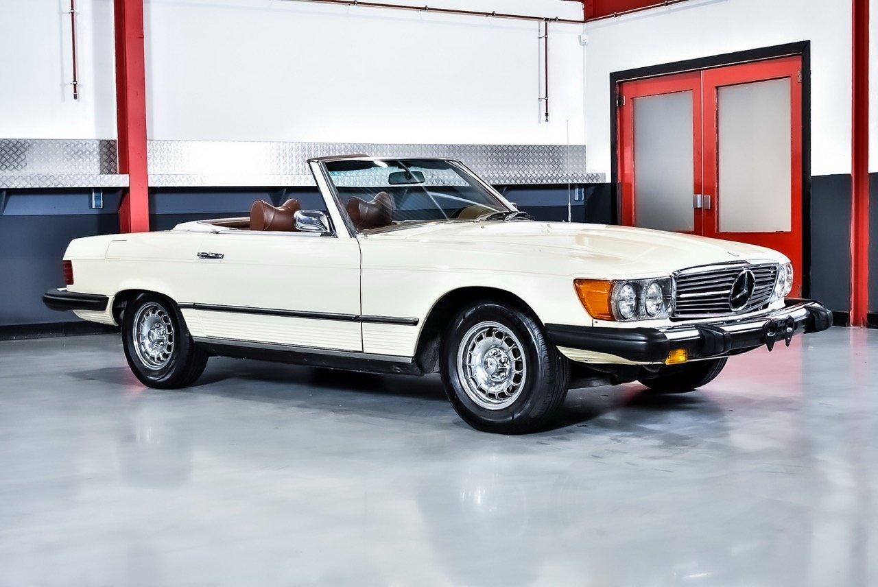 1974 Mercedes-Benz 450SL (R107) LesAnciennes.com