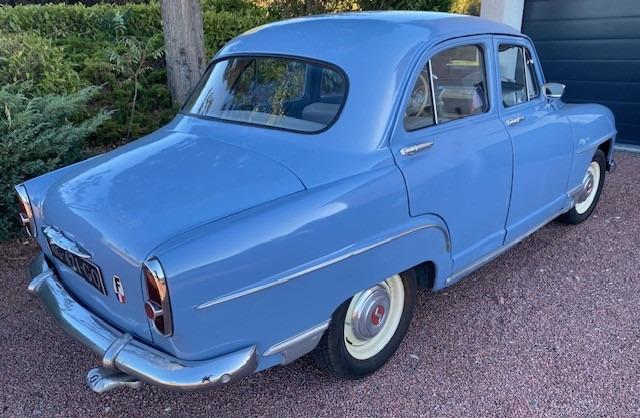 SIMCA Aronde Elysée - 1957 LesAnciennes.com