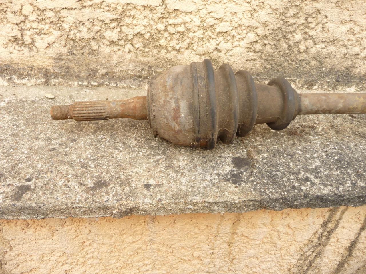 Pièces RENAULT 5 ALPINE TRANSMISSION dit cardan LesAnciennes.com