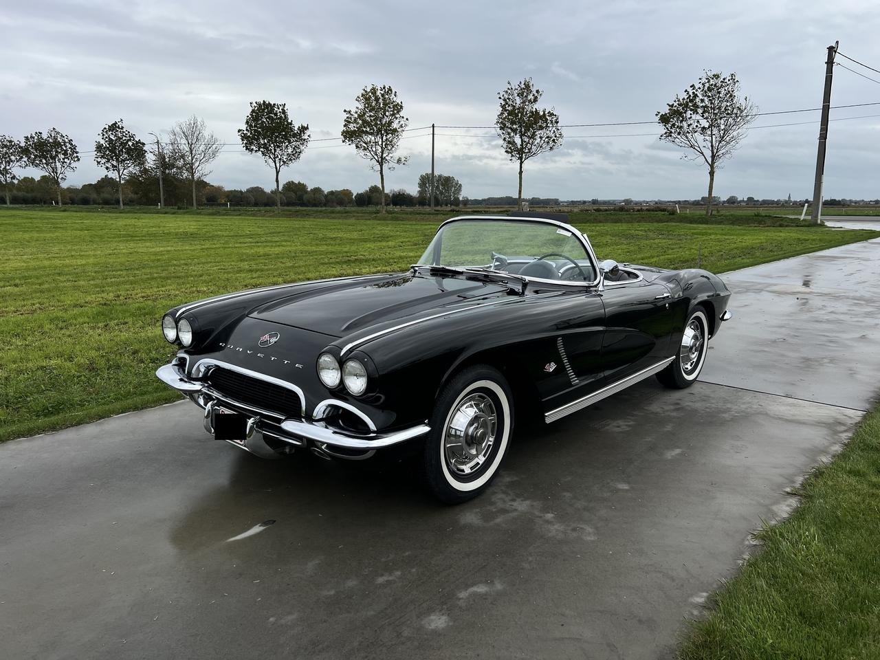 1962 Chevrolet Corvette C1 327CI 5.4L V8 LesAnciennes.com