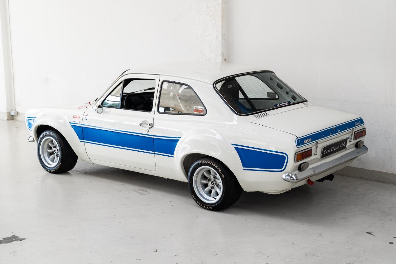 FORD Escort RS2000 - 1975 LesAnciennes.com