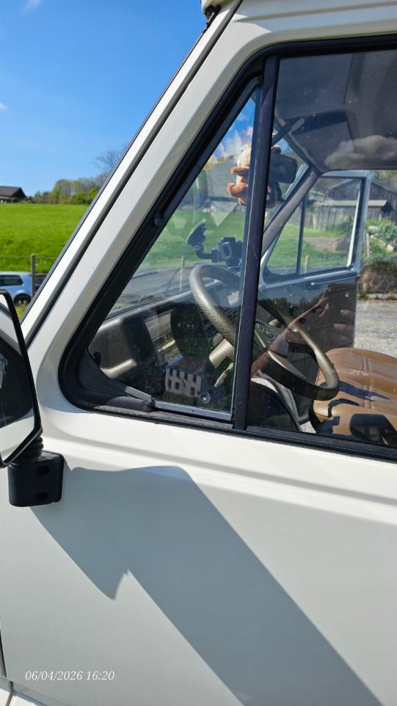 PEUGEOT J5 - 1989 LesAnciennes.com