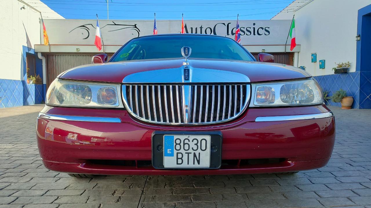 LINCOLN Town Car CARTIER EDITION - 1998 LesAnciennes.com