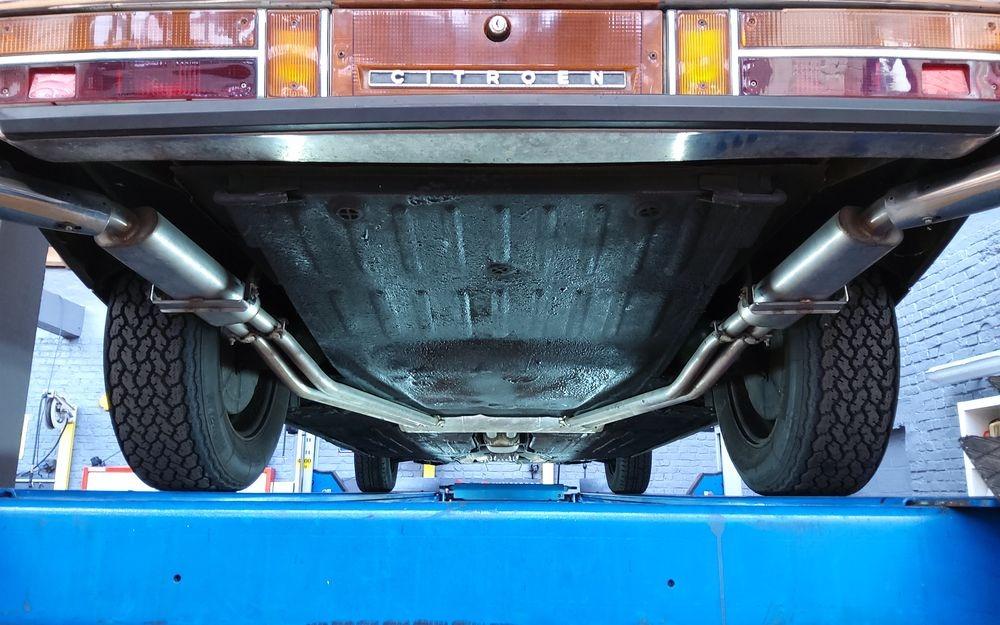 CITROEN SM - 1972 LesAnciennes.com