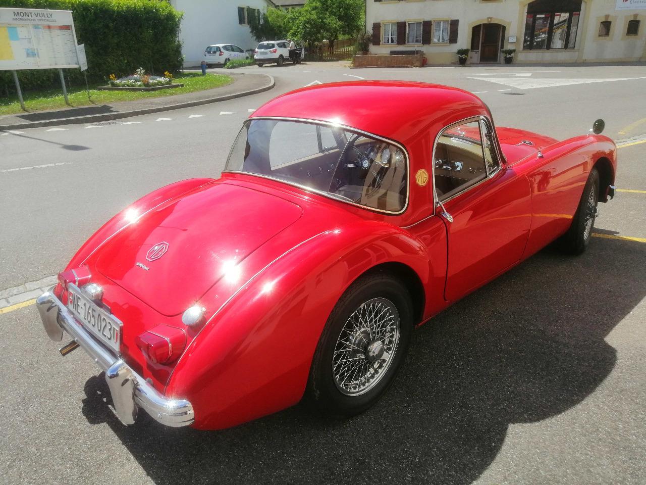 MG MGA 1600 Mark II - 1962 LesAnciennes.com