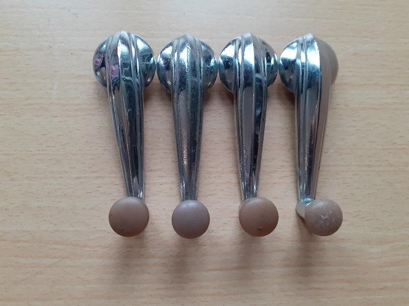 Manivelle de vitre PEUGEOT 203 LesAnciennes.com