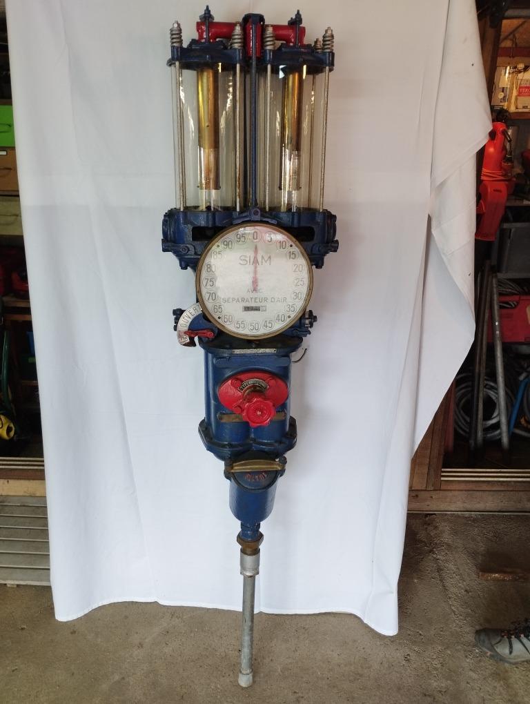 Pompe à essence SIAM LesAnciennes.com
