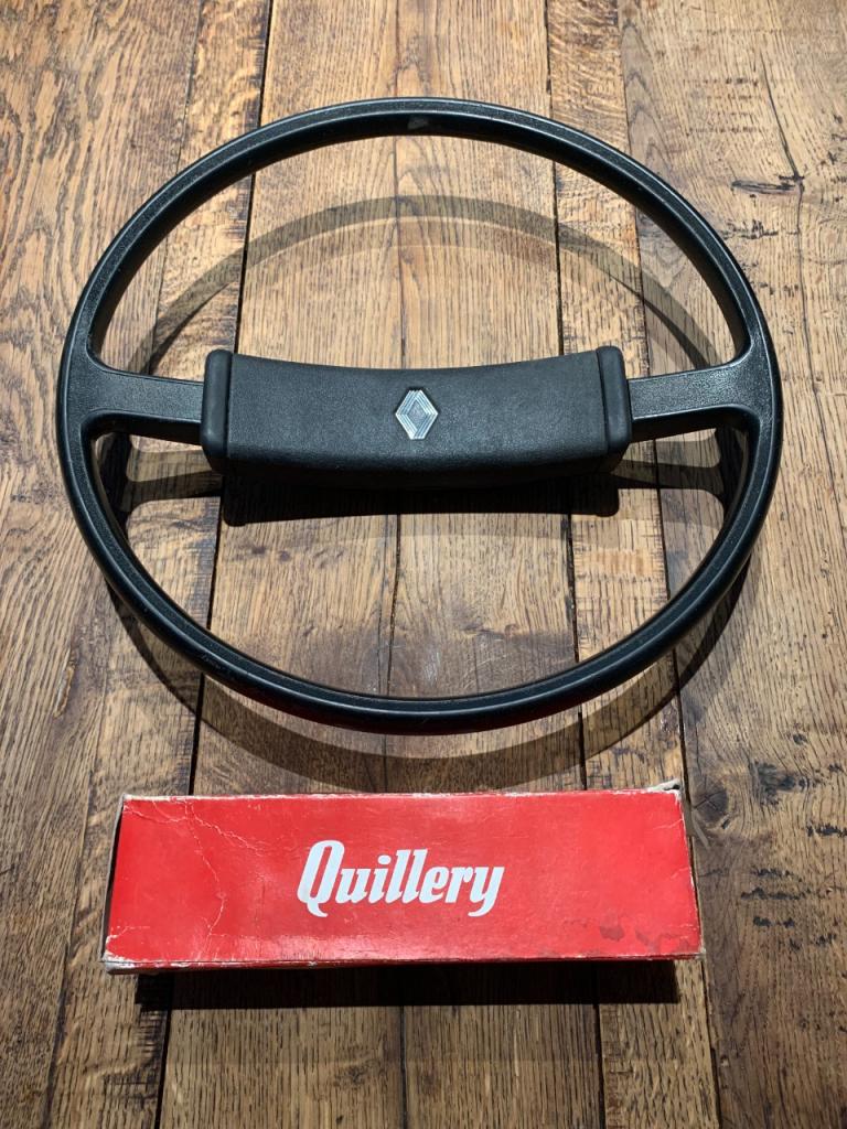 Volant pour RENAULT 4L et 5 LesAnciennes.com