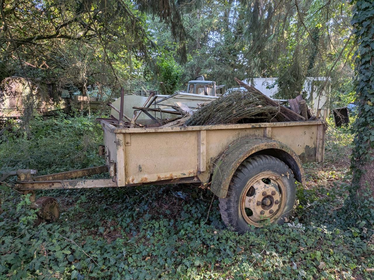 SIMCA Marmon et autres militaire ou pompier LesAnciennes.com