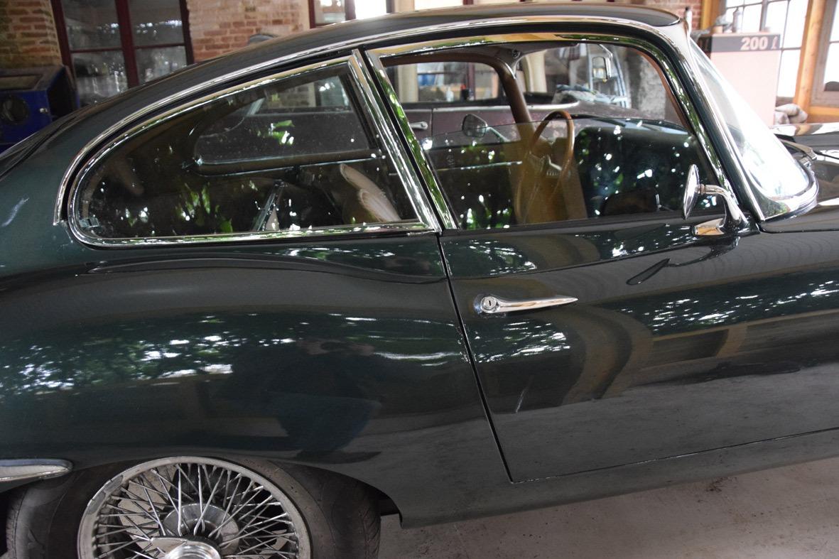 JAGUAR Type E série 1 FHC - 1968 LesAnciennes.com