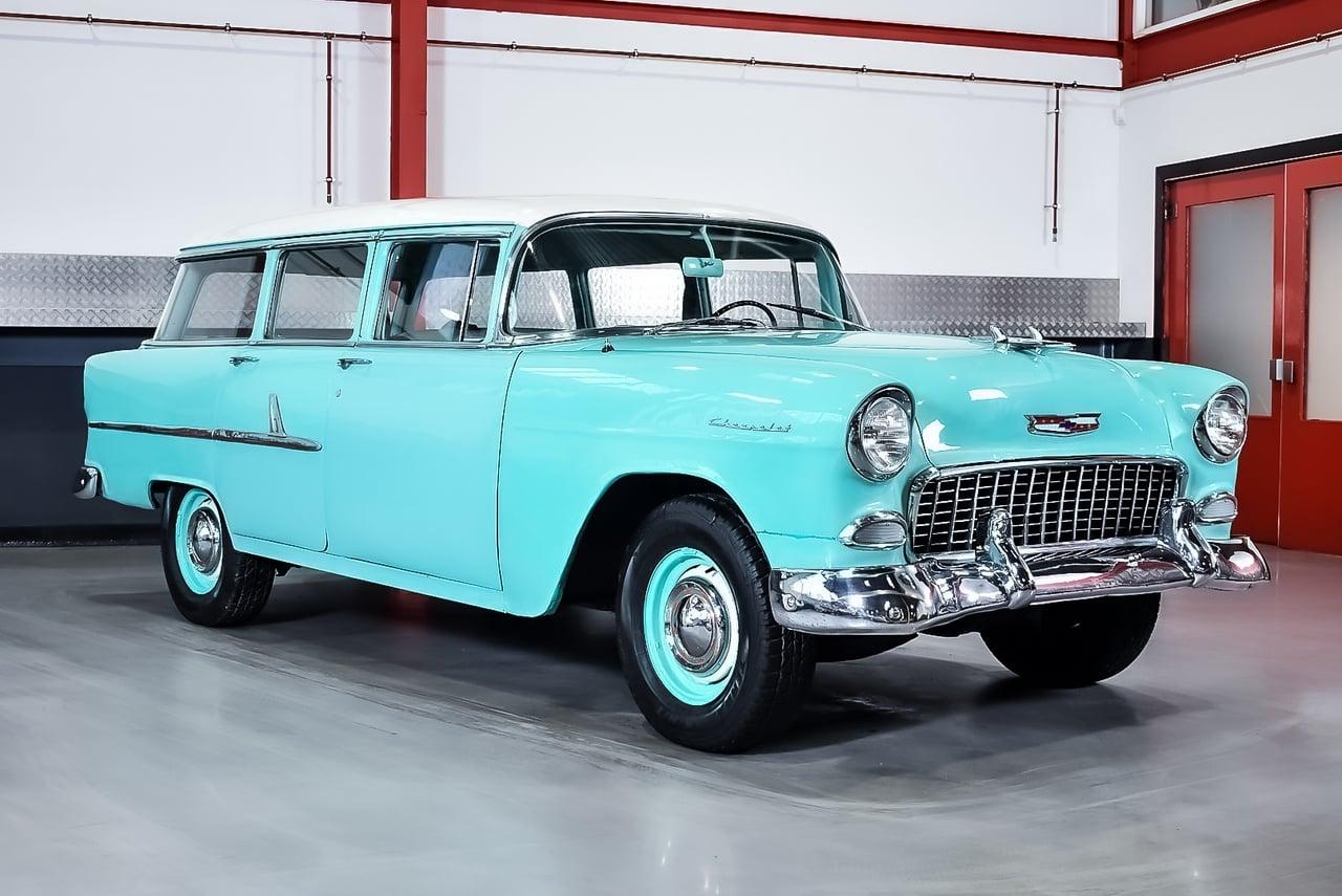 1955 Chevrolet Bel Air 4 Door Wagon 235CI I6 (Blue LesAnciennes.com