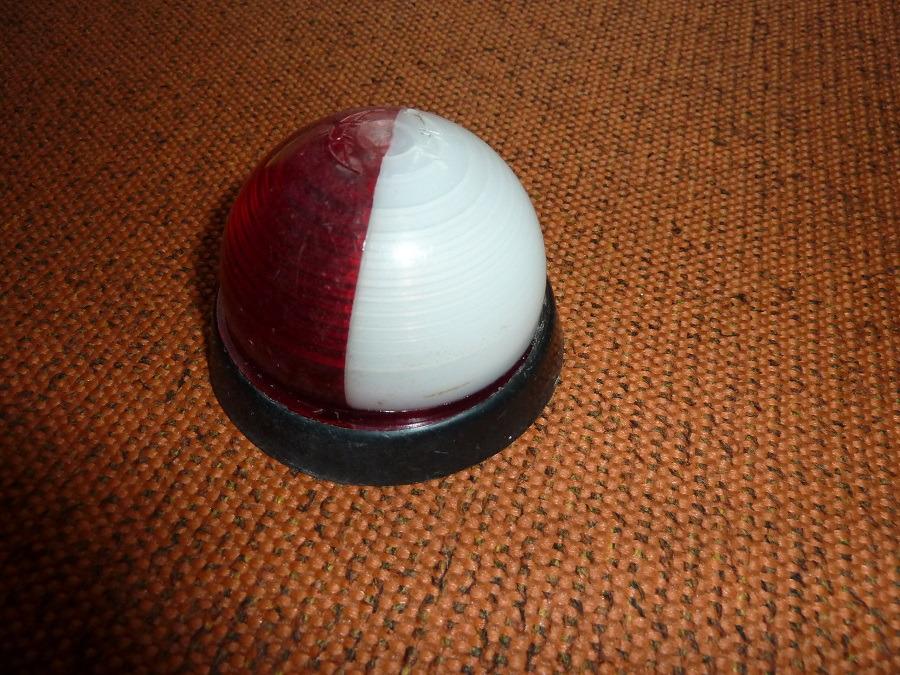 Cabochon de feux ARA rouge et blanc (Réf K) LesAnciennes.com