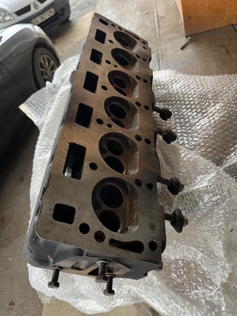 Lot de pièces TRIUMPH TR6 LesAnciennes.com