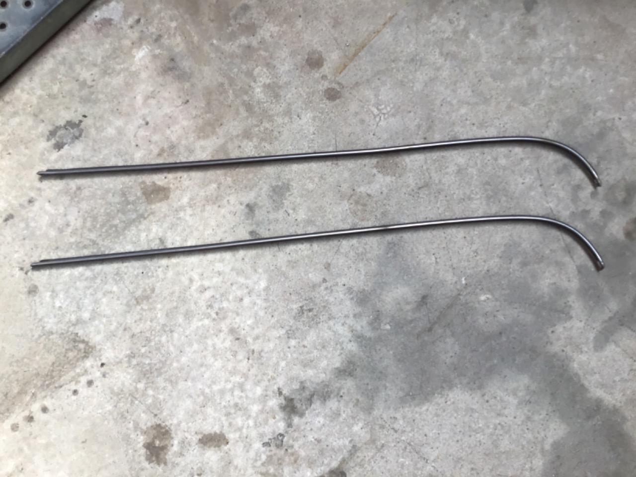 BAGUETTES AILES ARRIÈRES RENAULT 6 (R6) LesAnciennes.com