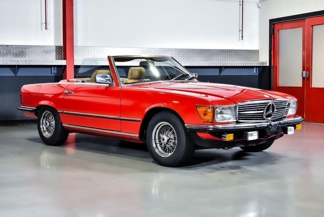 1985 Mercedes-Benz R107 380SL Convertible 3,8L V8 LesAnciennes.com