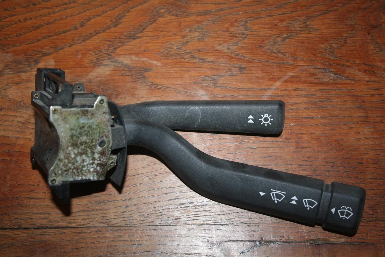 COMMODO PHARE ET ESSUIE GLACE FORD TRANSIT LesAnciennes.com