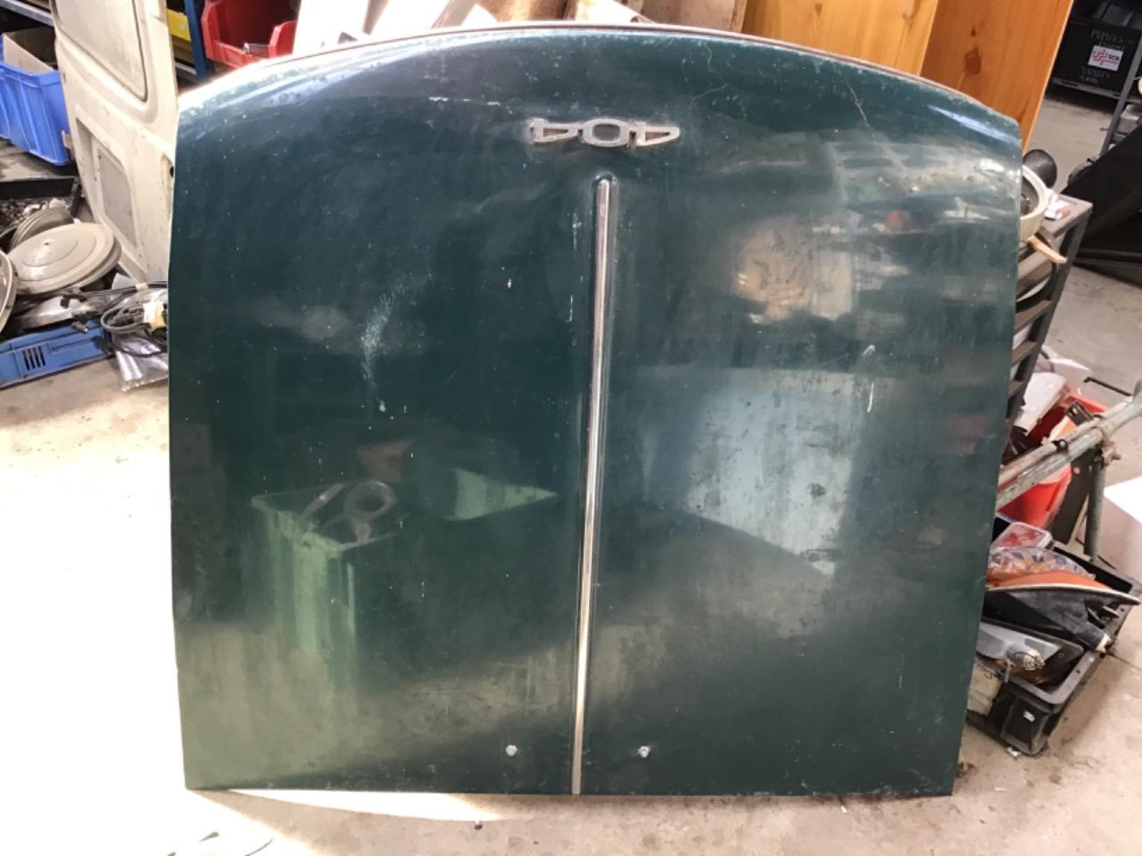 CAPOT PEUGEOT 404 LesAnciennes.com