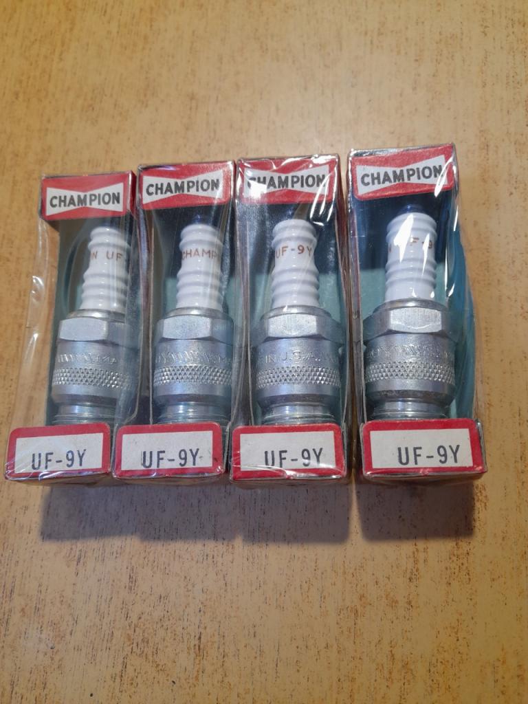 Bougies ford falcon-fairlane-galaxie UF-9Y LesAnciennes.com