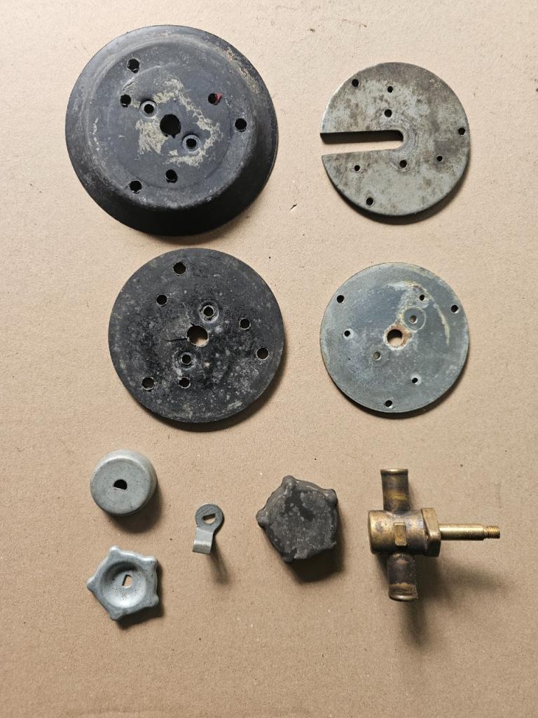 Robinet de chauffage et pièces CITROEN DS LesAnciennes.com