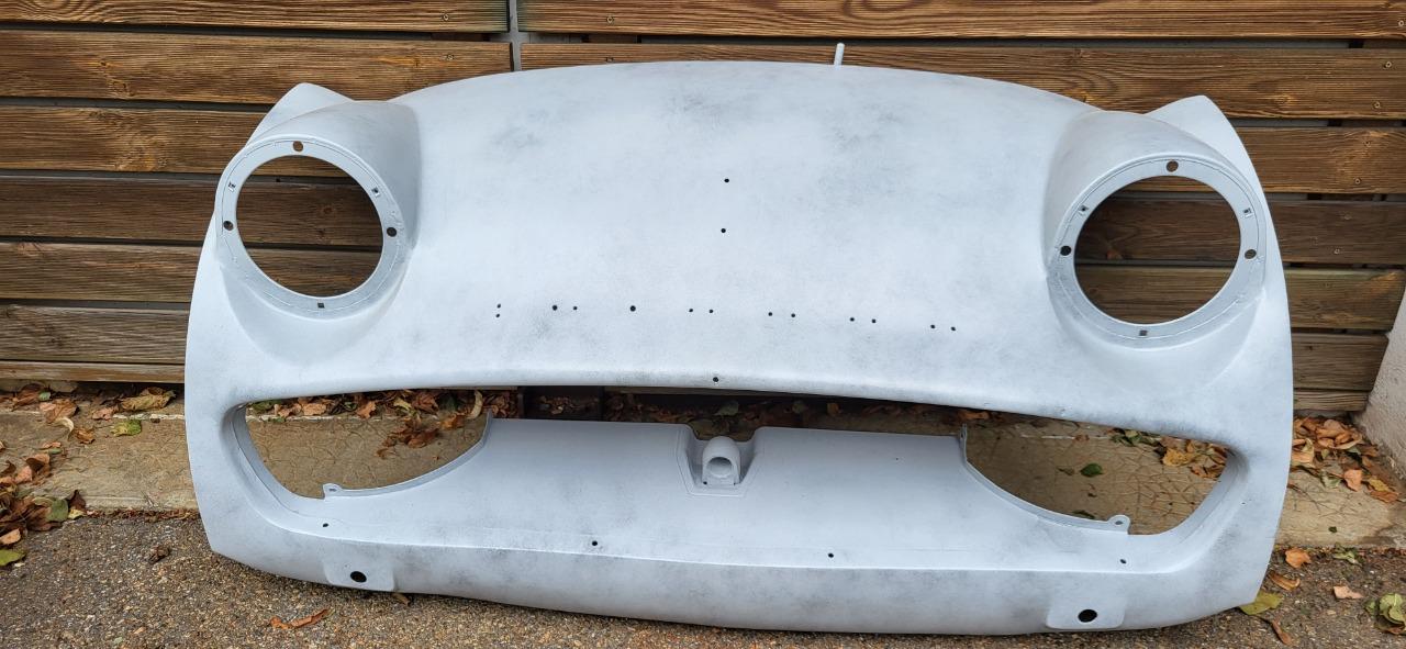 Masque de triumph tr3 grande bouche LesAnciennes.com