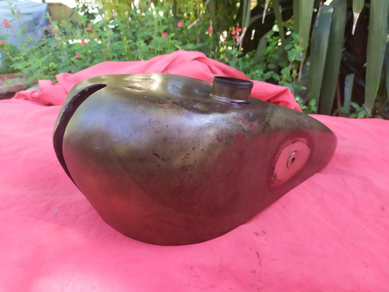 A Réservoir Essence TERROT 250 350 années 30 LesAnciennes.com