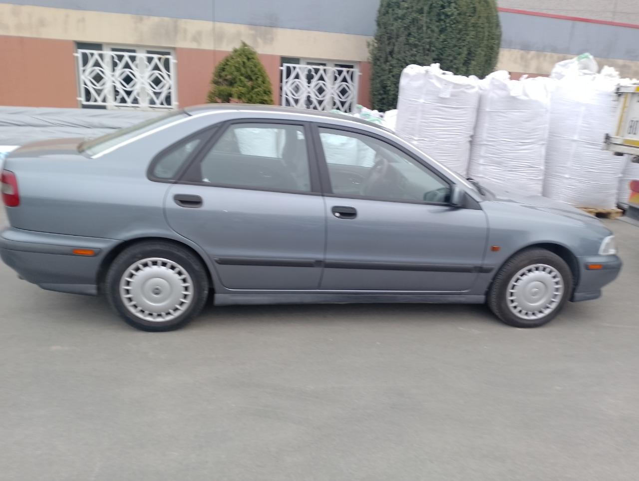 VOLVO S40 1.8 essence - 1996 LesAnciennes.com