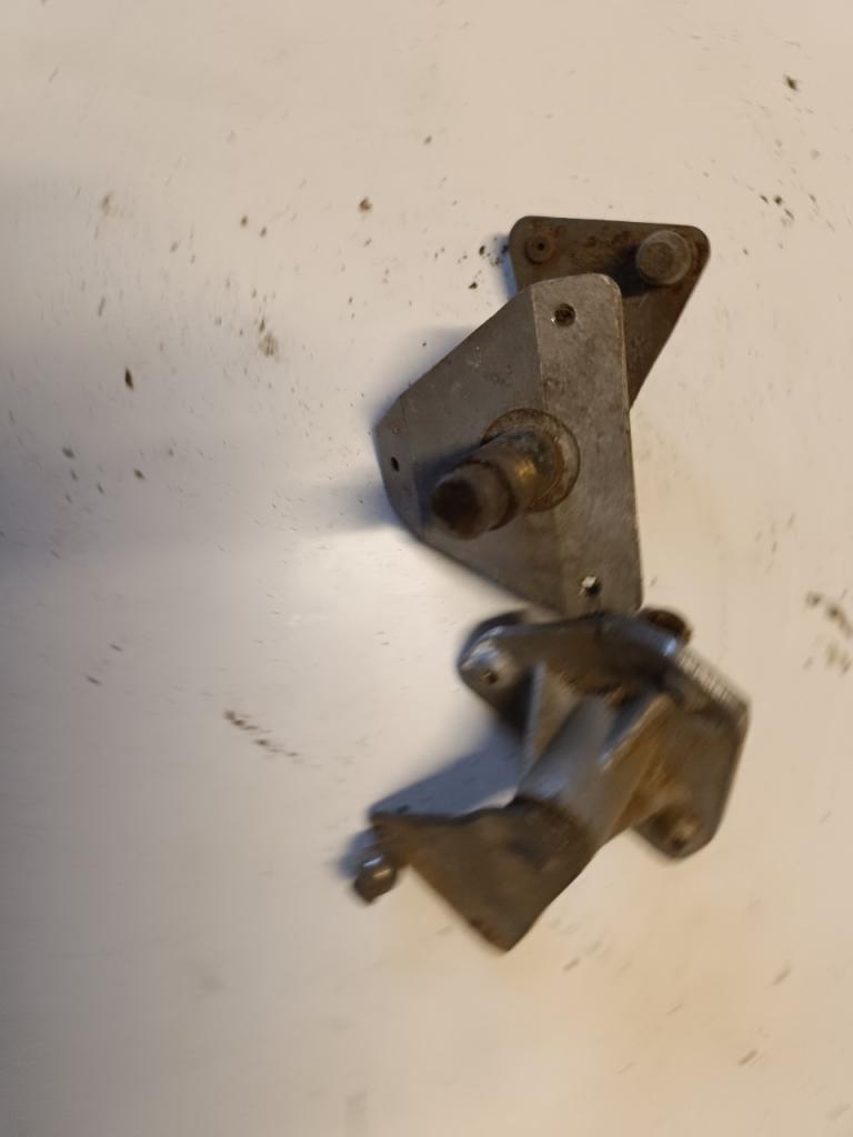 Essuie glace neuf LesAnciennes.com