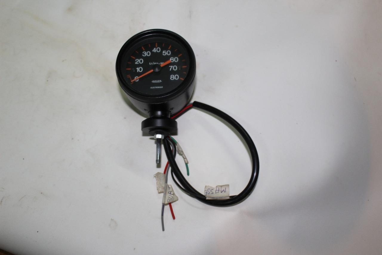 Compte-tours JEAGER sur socle LesAnciennes.com