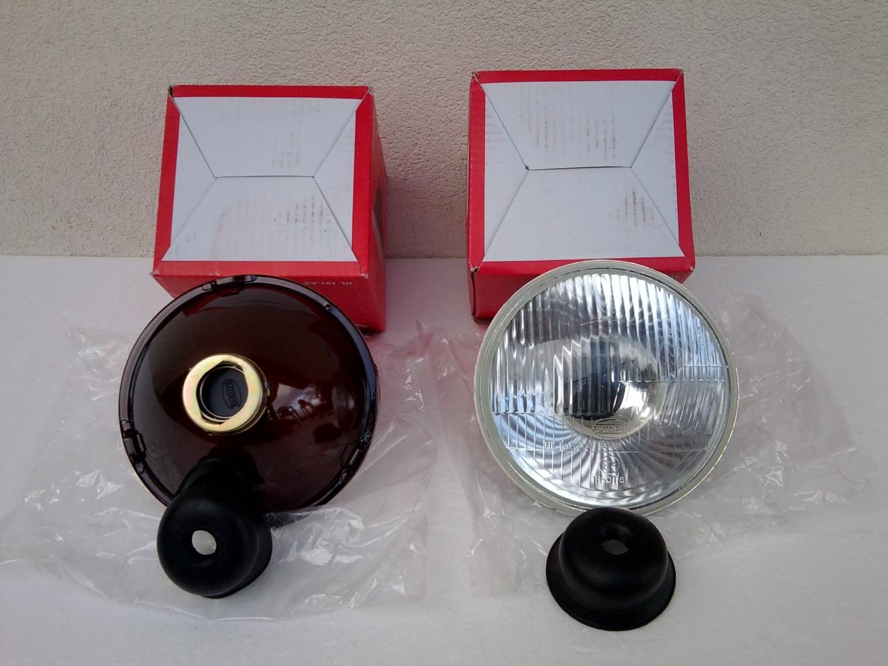 Phares TOYOTA Land Cruiser Serie 40 - 50 - 60 - 70 LesAnciennes.com