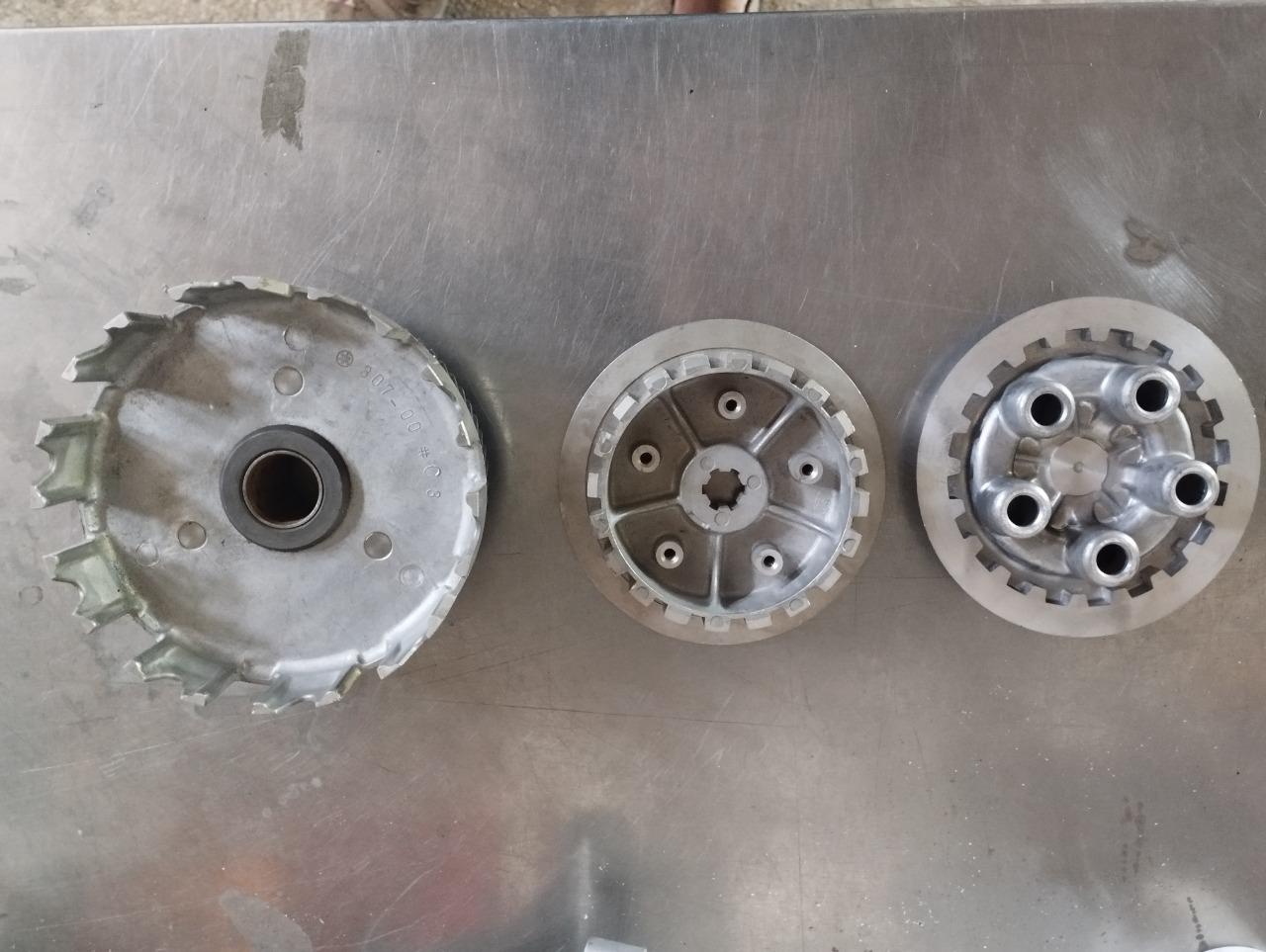 Pièces embrayage YAMAHA RD 125 1E7 LesAnciennes.com