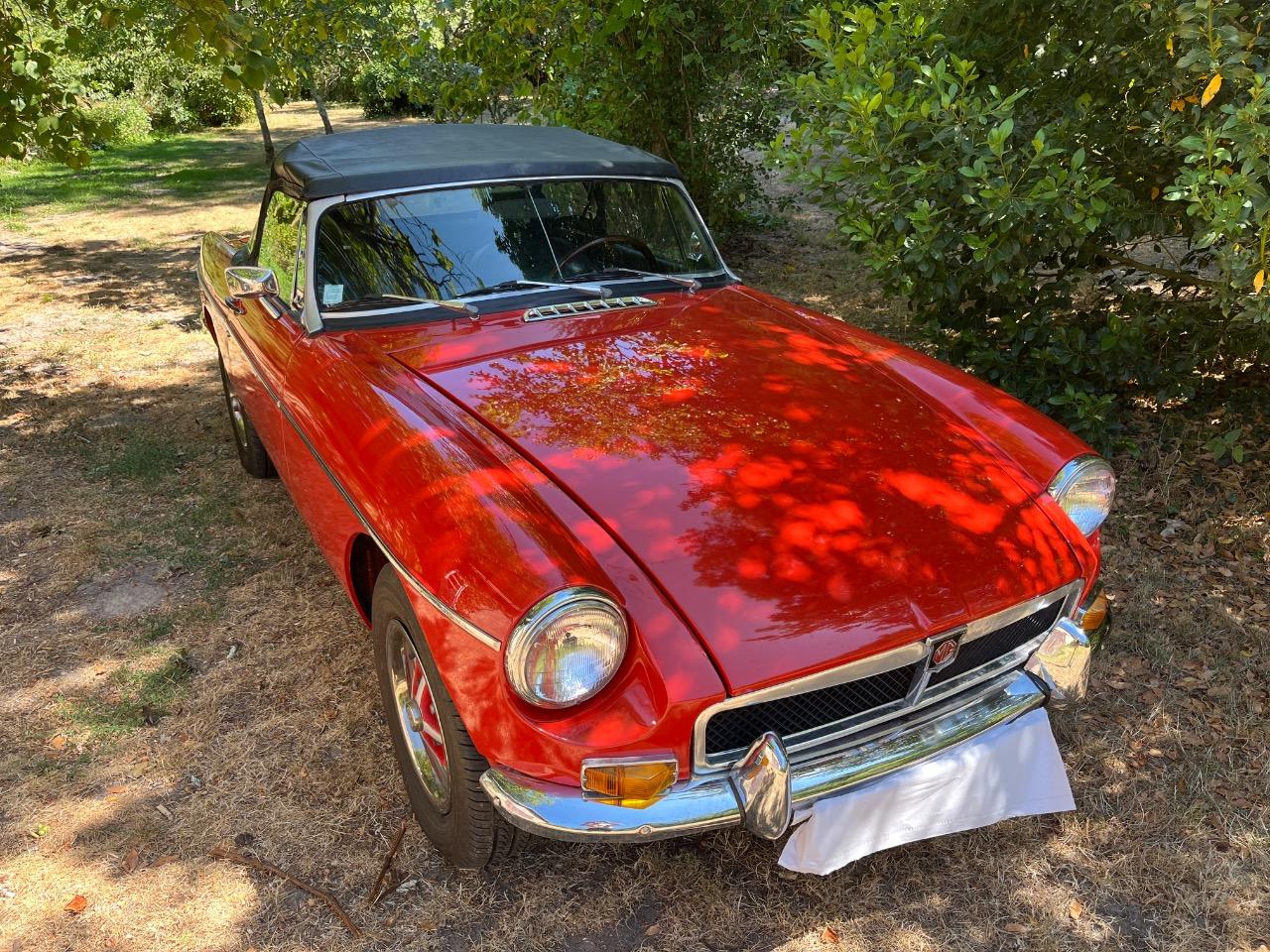 MG MGB Cabriolet - 1979 LesAnciennes.com