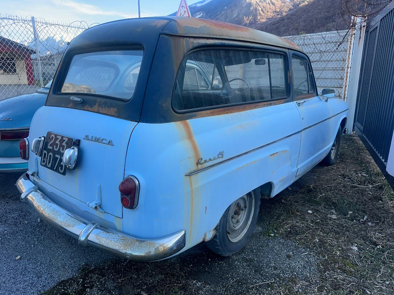 SIMCA P60 Ranch - 1962 LesAnciennes.com