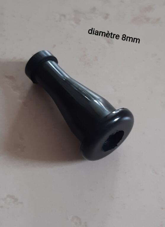 Tétine bocal liquide frein 8mm TRACTION CITROËN LesAnciennes.com