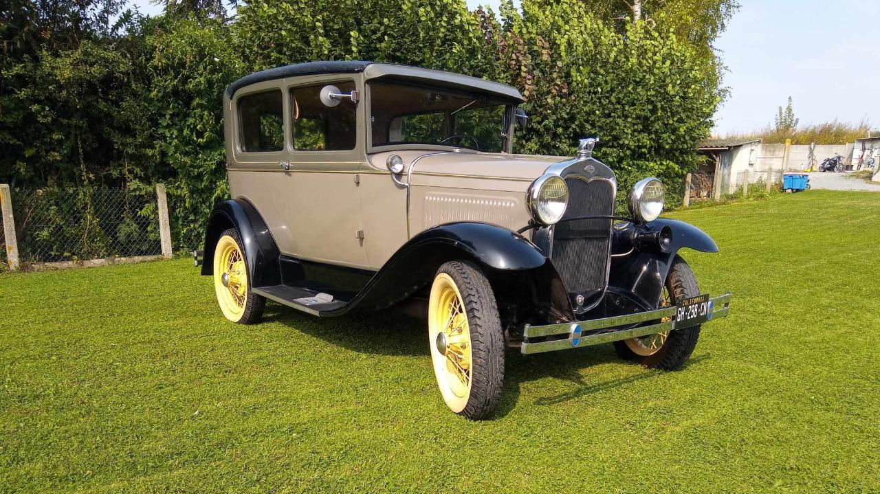 FORD A TUDOR - 1931 LesAnciennes.com