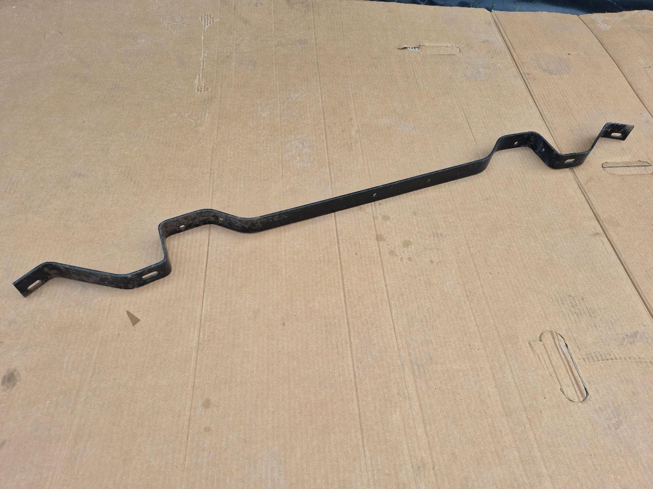 Contre Lame de PareChoc AR Peugeot 204 LesAnciennes.com