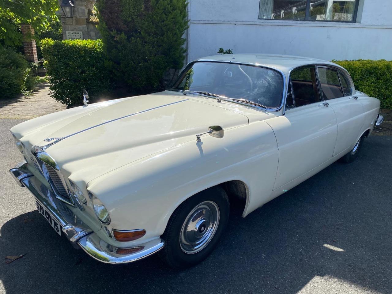 JAGUAR MK10 - 1965 LesAnciennes.com