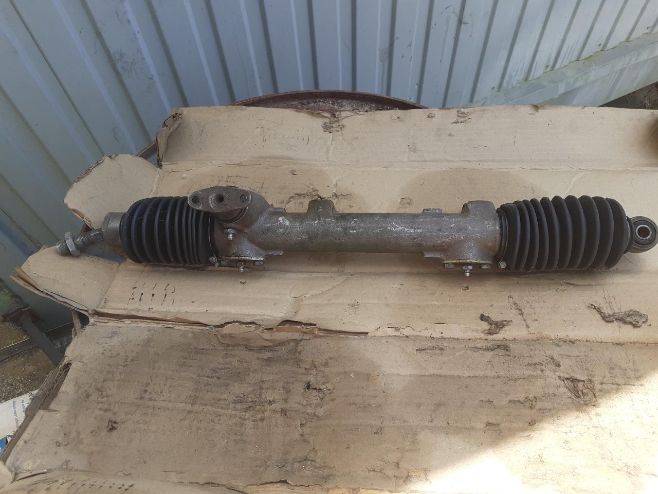 Crémaillère PEUGEOT 404 LesAnciennes.com