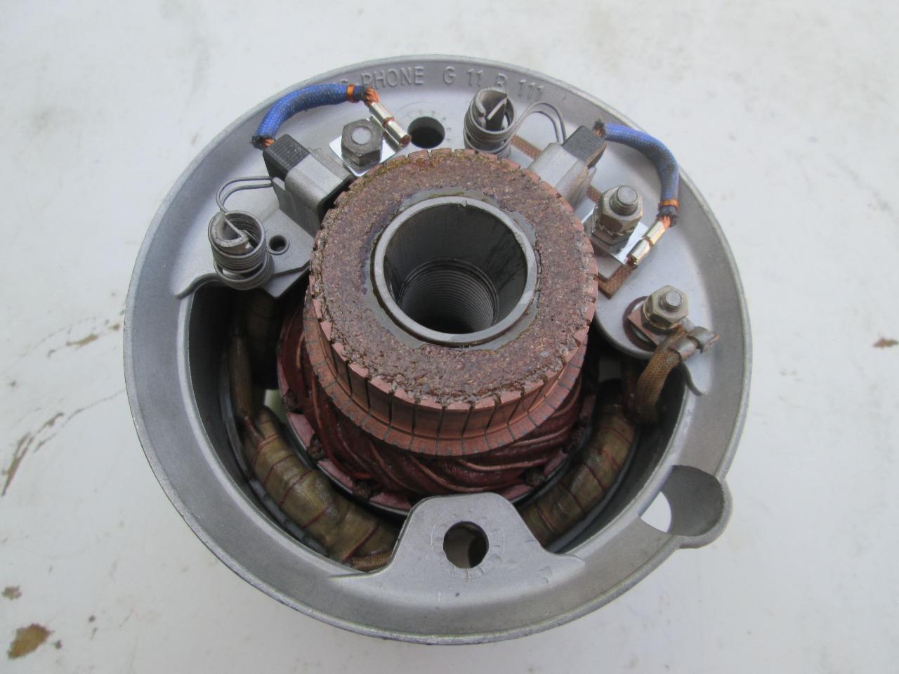 DYNAMO PARIS RHONE R 111 CITROEN 2CV 6 VOLTS LesAnciennes.com