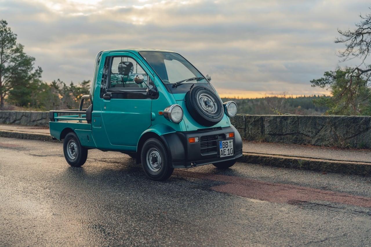 1997 Daihatsu Midget II LesAnciennes.com