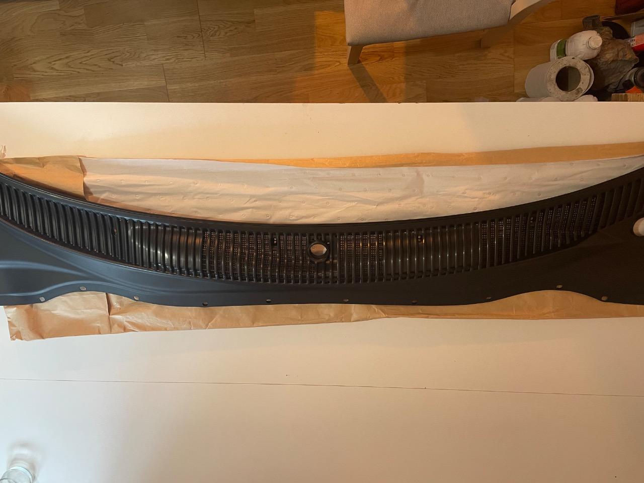 Grille aération neuve TOYOTA Supra A80 MK4 LesAnciennes.com