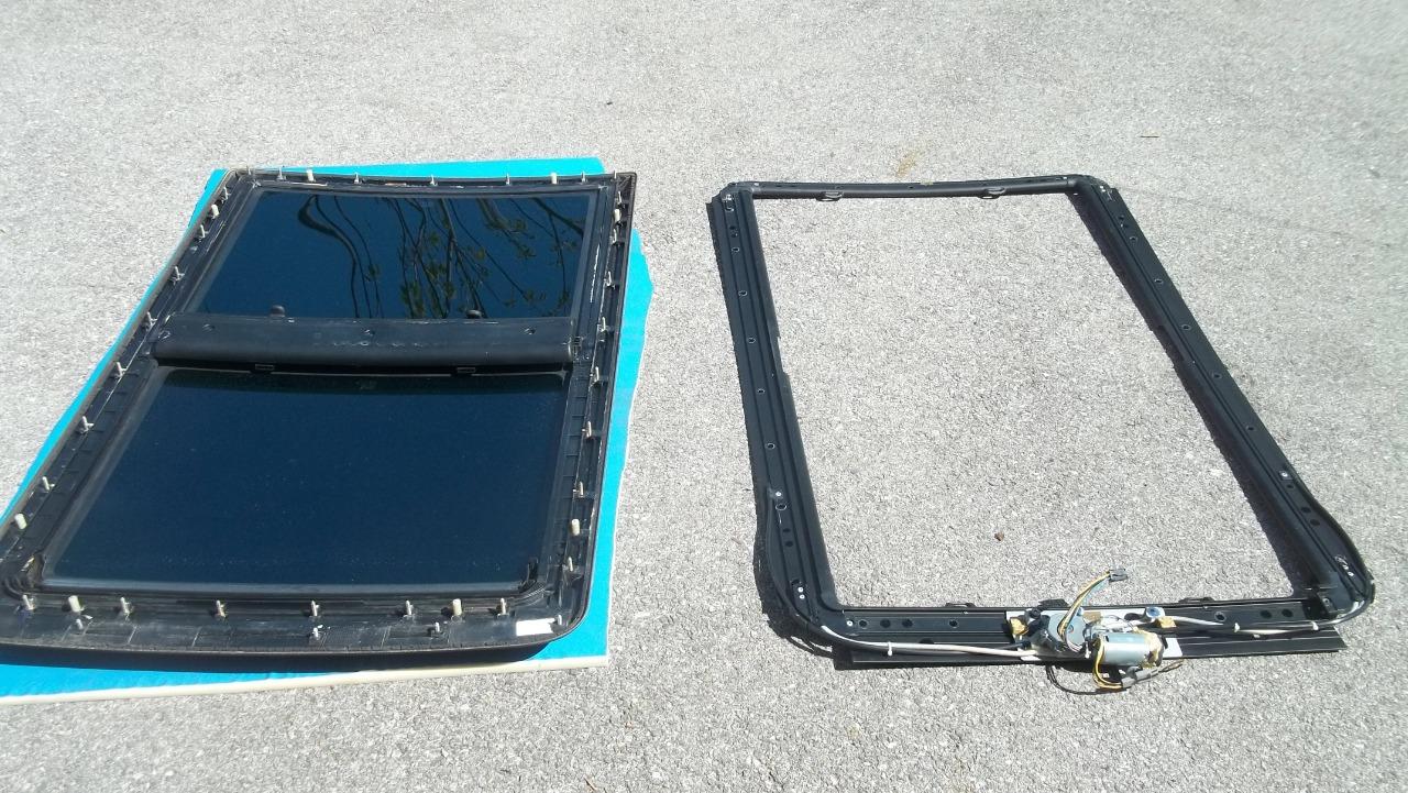 Toit ouvrant RENAULT Twingo LesAnciennes.com