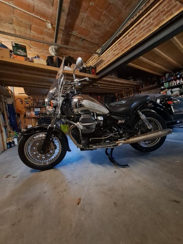 MOTO GUZZI California STONE METAL - 2002 LesAnciennes.com