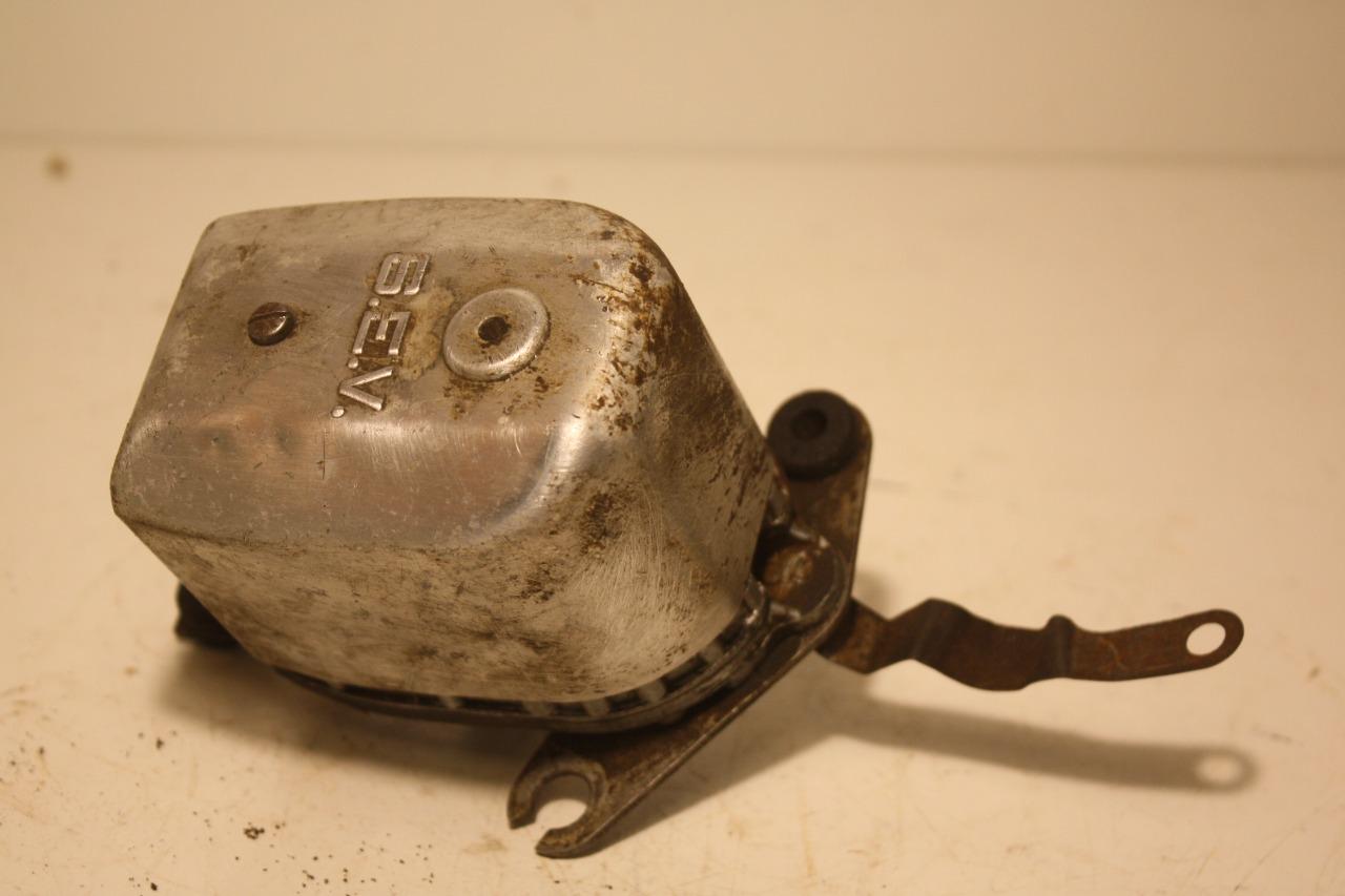 Moteur d’essuie glace Sev Marchal Renault Dauphine LesAnciennes.com