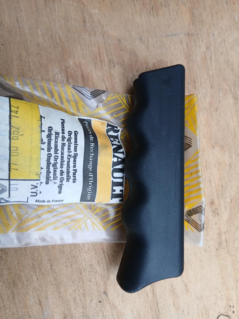 Cache frein RENAULT 12 (R12) LesAnciennes.com