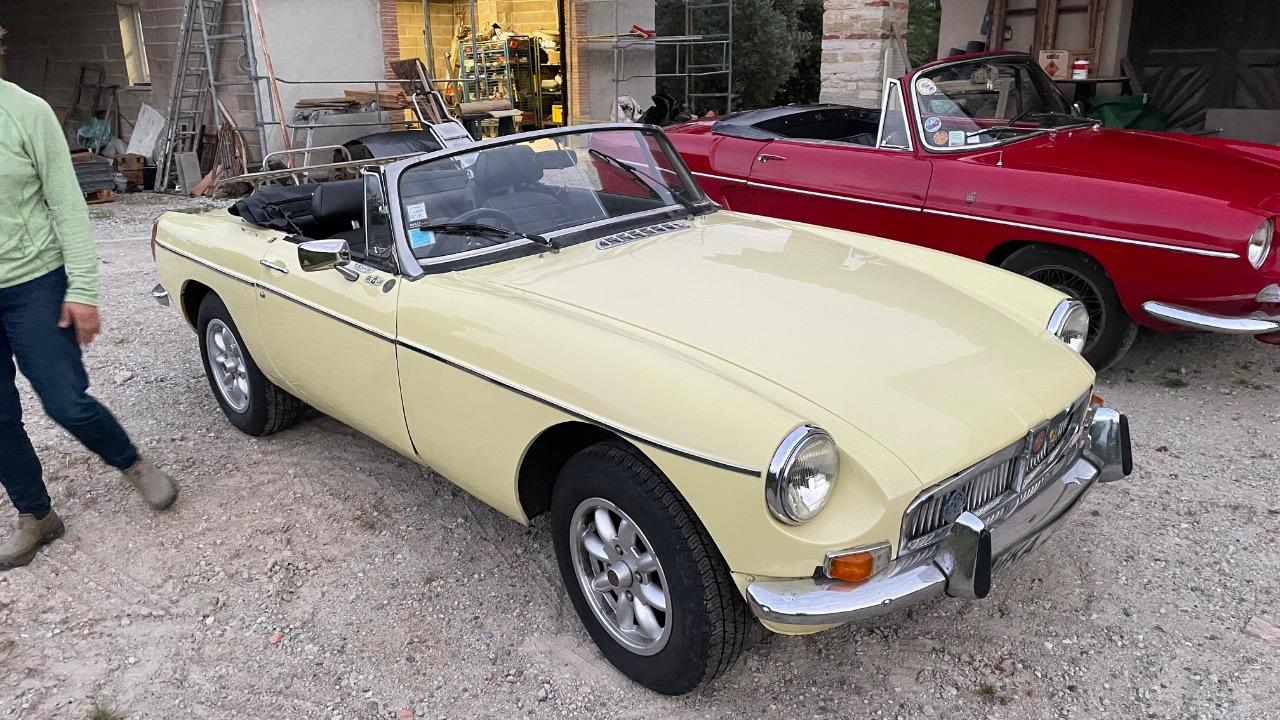 MG MGB - 1976 LesAnciennes.com